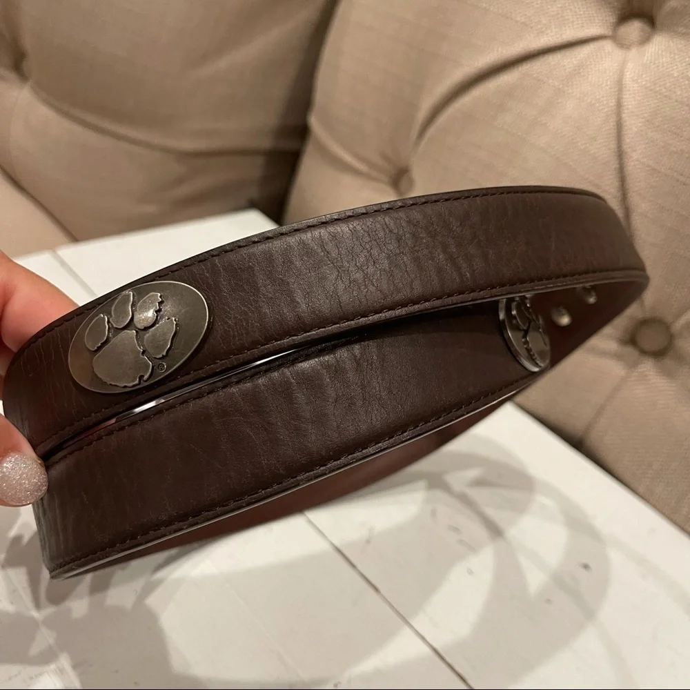 Zero-pro Genuine Grain Leather Brown Paw Print Emblem Belt